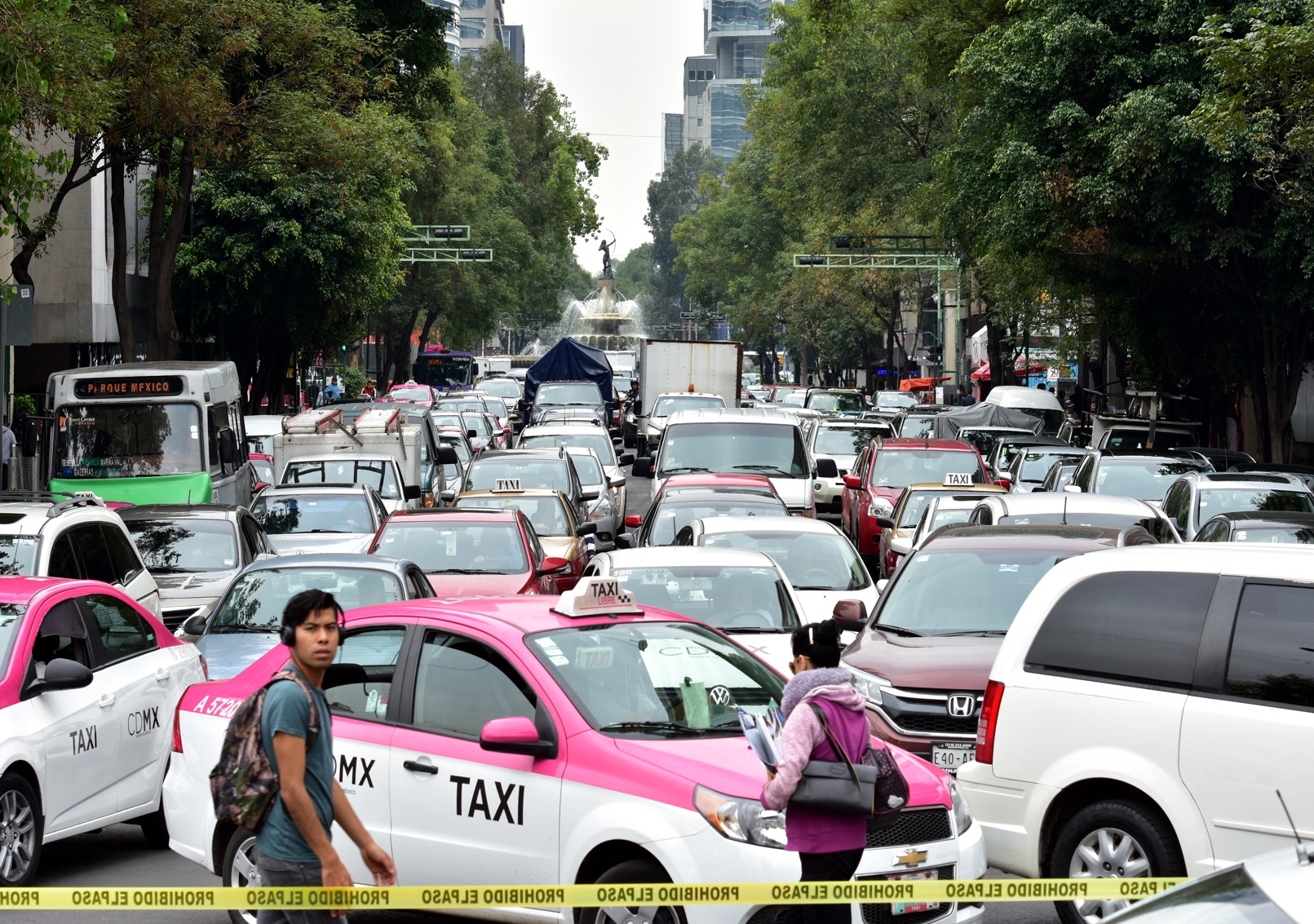 Reducirán circulación de autos con placas foráneas en CDMX