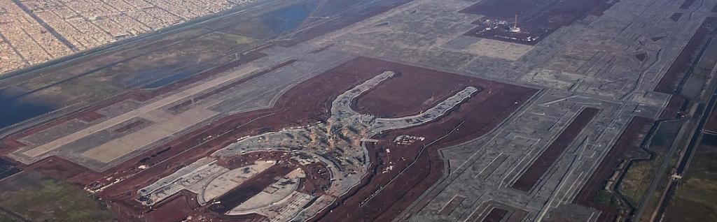 Suman 147 amparos contra Aeropuerto de Santa Lucía