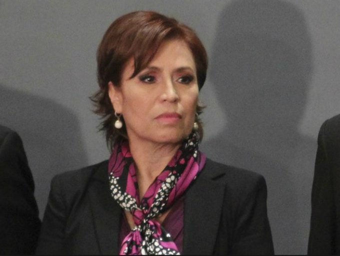 Congelan cuentas a Rosario Robles por la estafa maestra