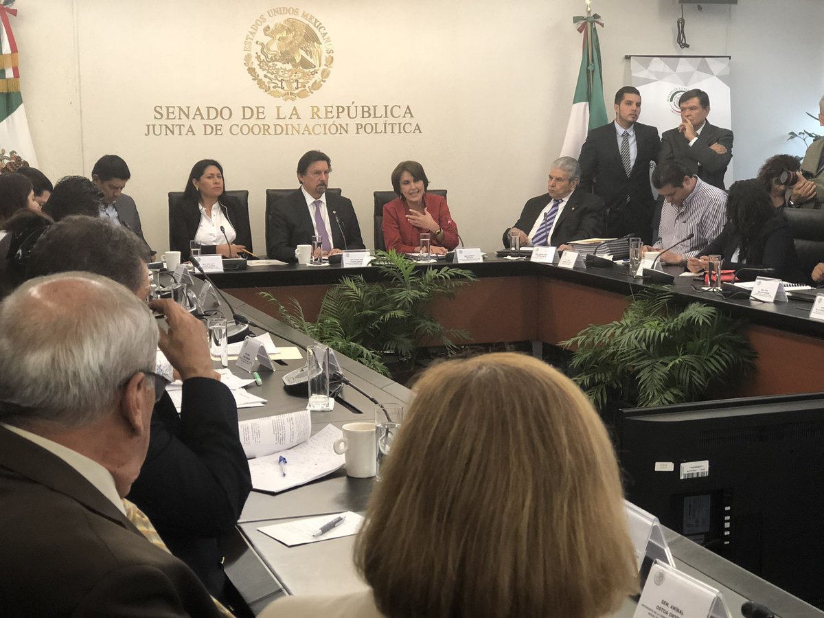 Senado aprueba en comisiones la reforma laboral