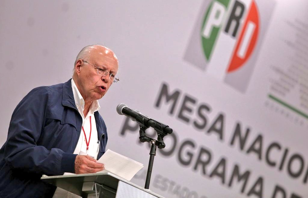 José Narro renuncia al PRI