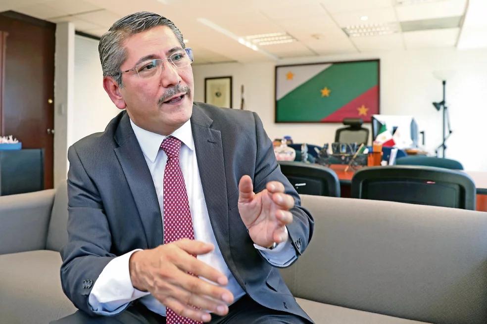 Alfredo Higuera nuevo titular de la SIEDO