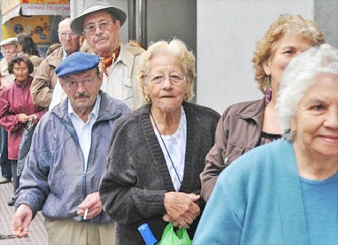 Advierten en el Senado que se redujo el ingreso de jubilados al calcular las pensiones en UMA