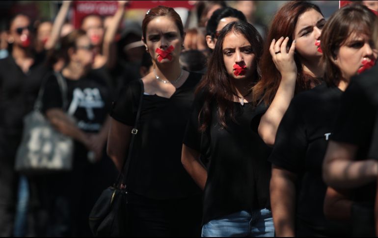 Aprueba Suecia ley que ve violación en todo acto sin consentimiento expreso